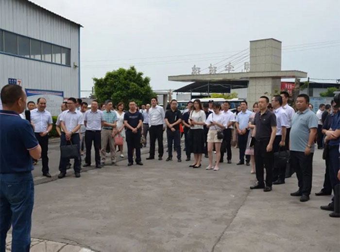 瀘縣安全生產(chǎn)清單制管理提檔升級(jí)工作現(xiàn)場會(huì)在我司召開